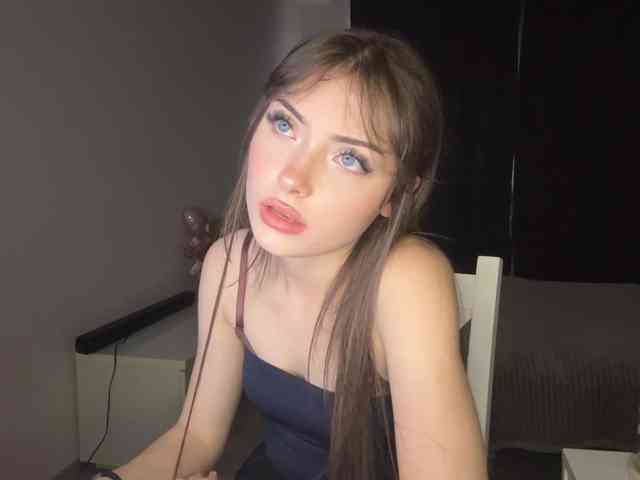 HoodKate webcam