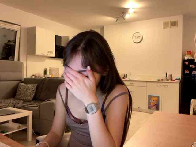 HoodKate webcam