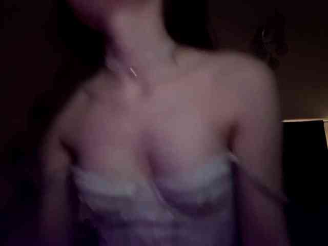 HoodKate webcam