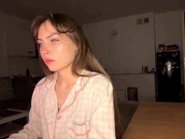HoodKate webcam