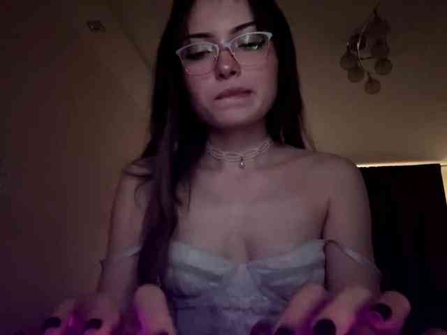 HoodKate webcam