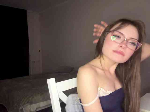 HoodKate webcam