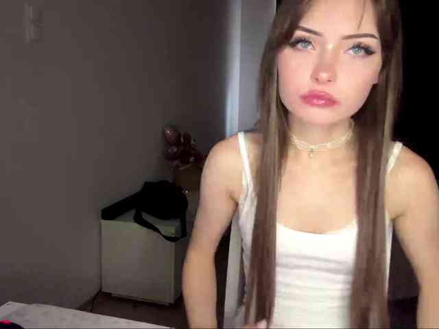 HoodKate webcam
