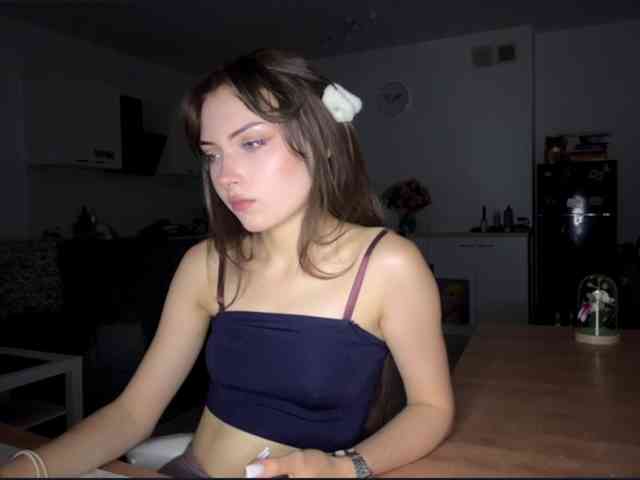 HoodKate webcam