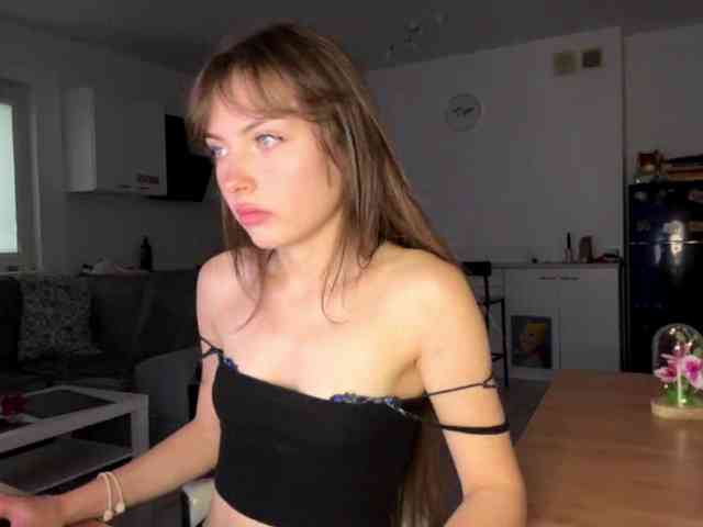 HoodKate webcam