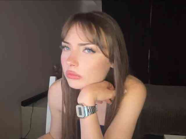 HoodKate webcam