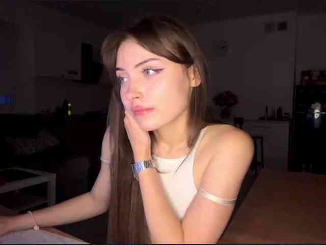 HoodKate webcam