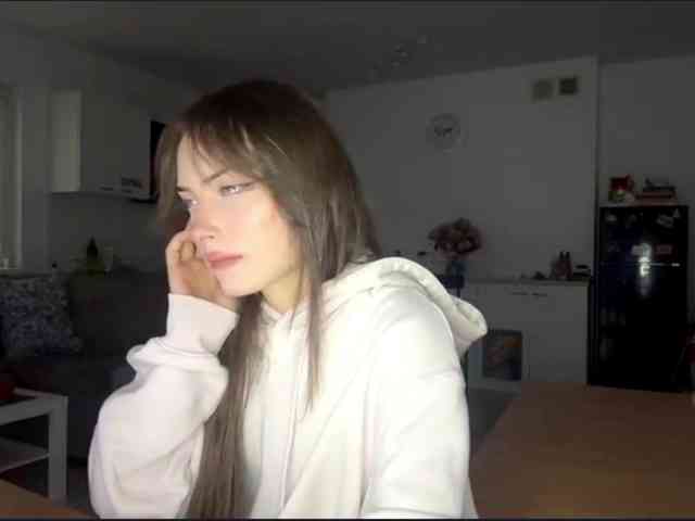 HoodKate webcam