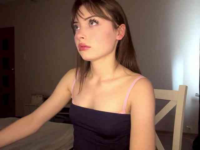 HoodKate webcam