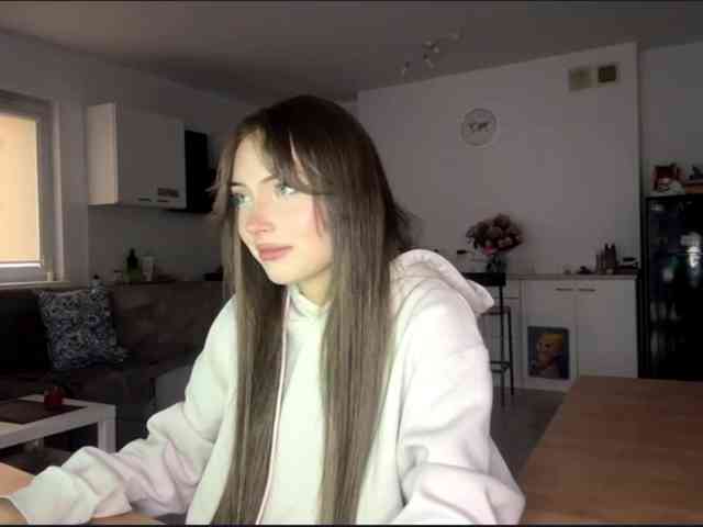 HoodKate webcam