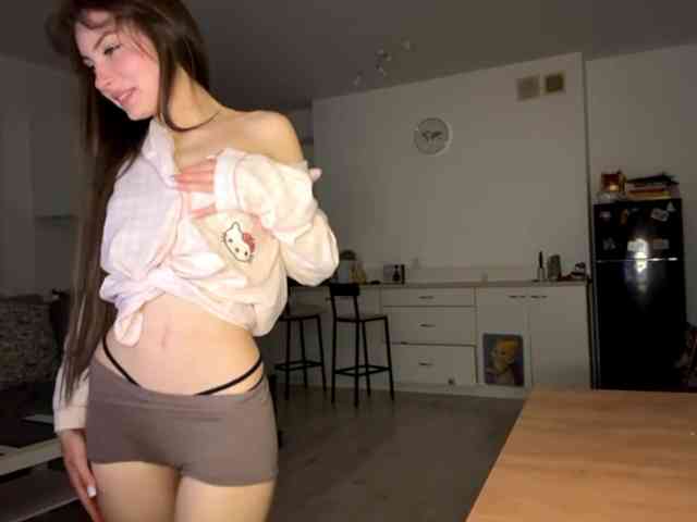 HoodKate webcam
