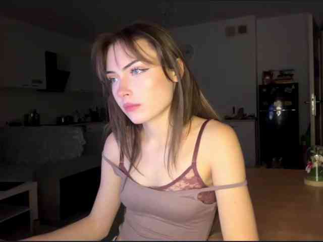 HoodKate webcam