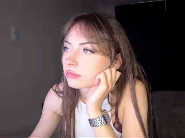 HoodKate webcam