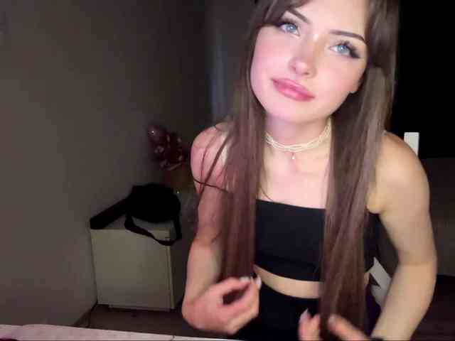 HoodKate webcam