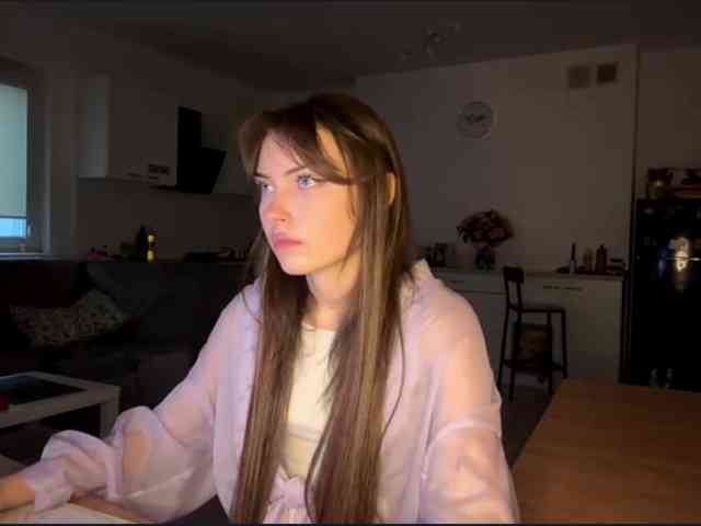 HoodKate webcam