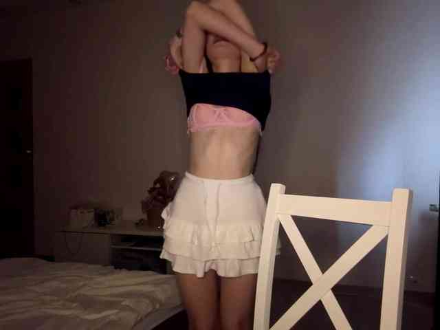 HoodKate webcam