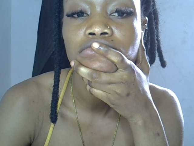 Berryjuice live cam on BongaCams