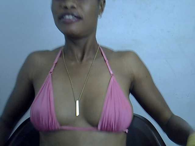 Berryjuice live cam on BongaCams