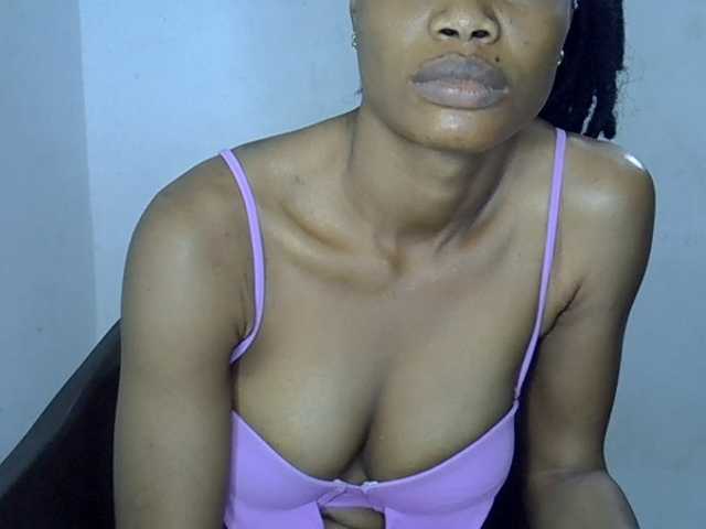 Berryjuice live cam on BongaCams