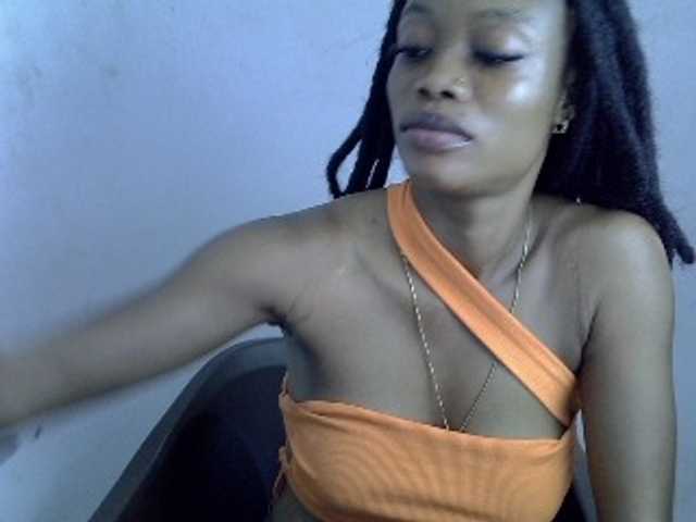 Berryjuice live cam on BongaCams