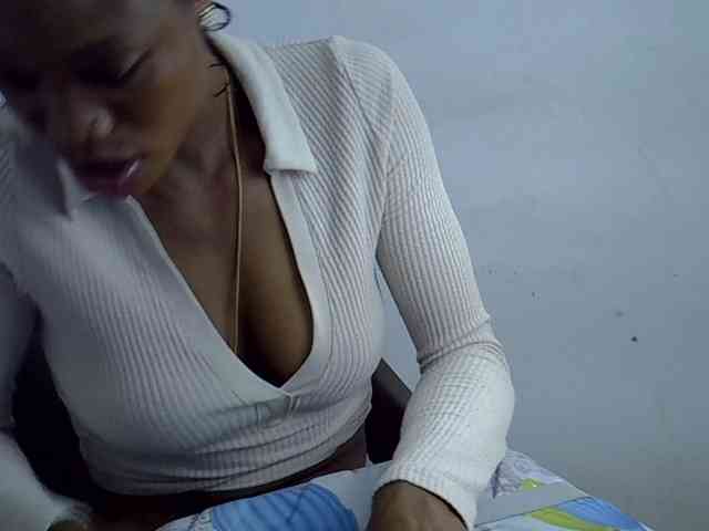 Berryjuice Live Webcam on BongaCams