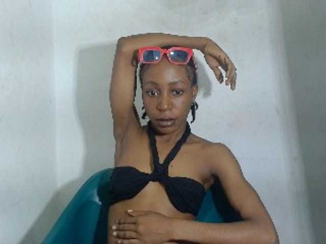 Sugarxpussy live cam on BongaCams