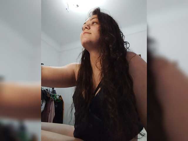 yanii-ni live cam on BongaCams