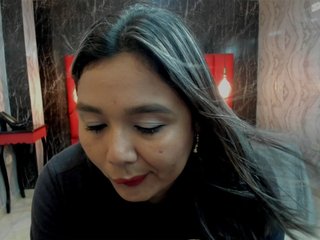 LatinaHoleQueen-1