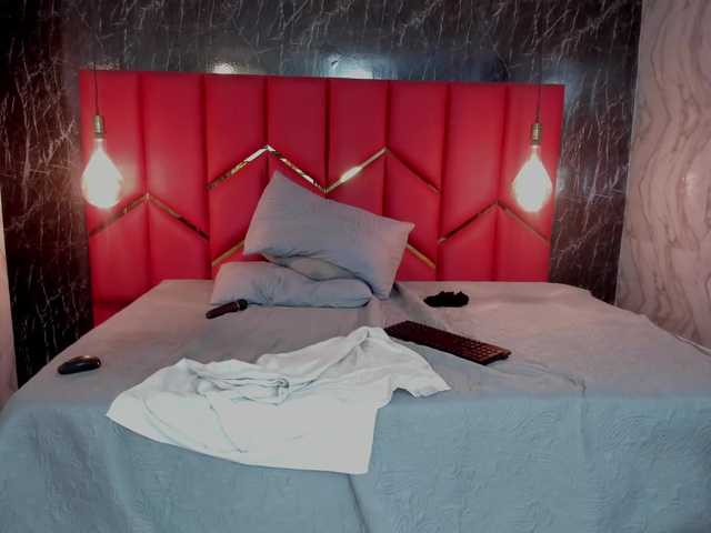 LatinaHoleQueen-1 live cam on BongaCams
