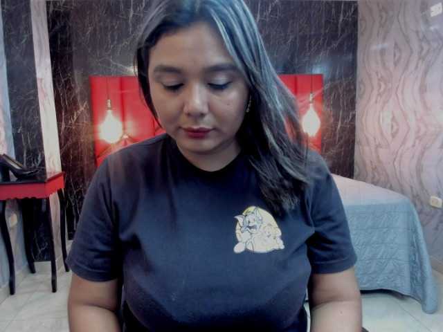 LatinaHoleQueen-1