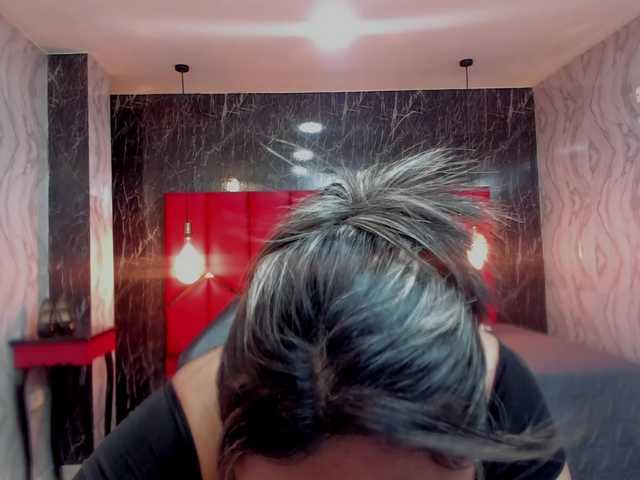 LatinaHoleQueen-1