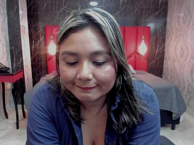 LatinaHoleQueen-1 live cam on BongaCams