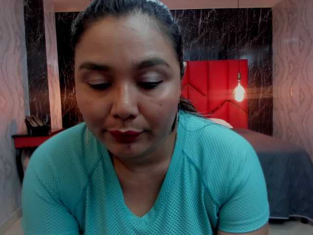 LatinaHoleQueen-1 live cam on BongaCams