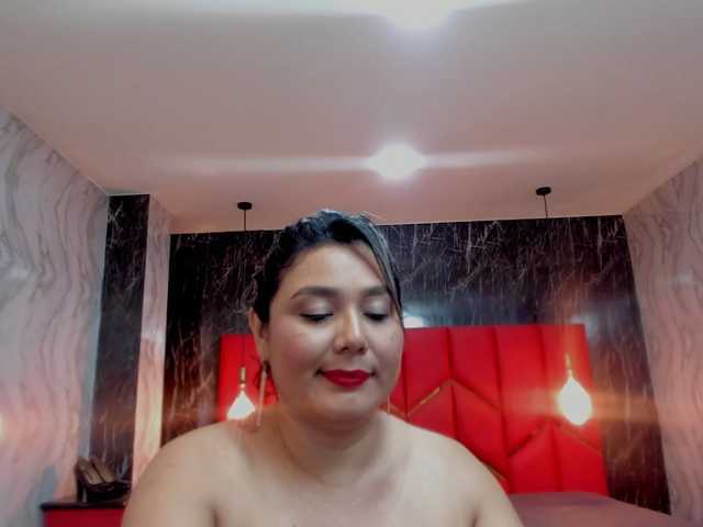 LatinaHoleQueen-1
