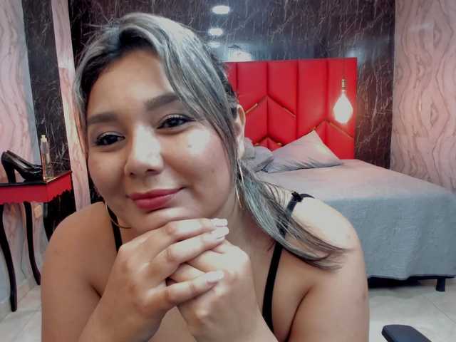 LatinaHoleQueen-1 live cam on BongaCams