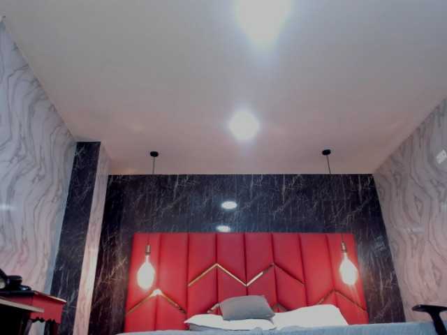 LatinaHoleQueen-1 live cam on BongaCams
