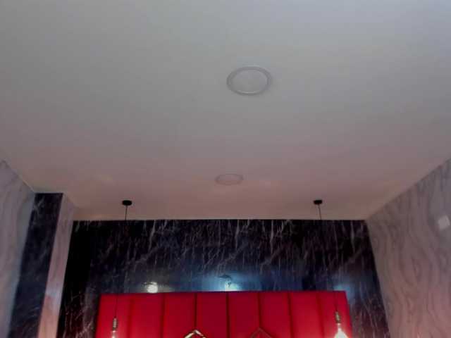 LatinaHoleQueen-1