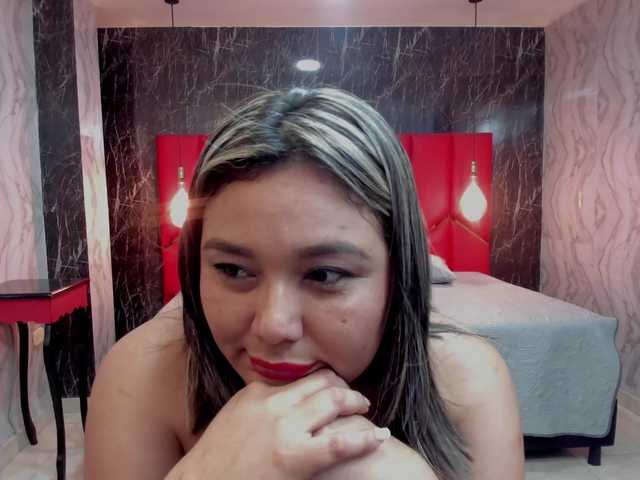 LatinaHoleQueen-1 live cam on BongaCams