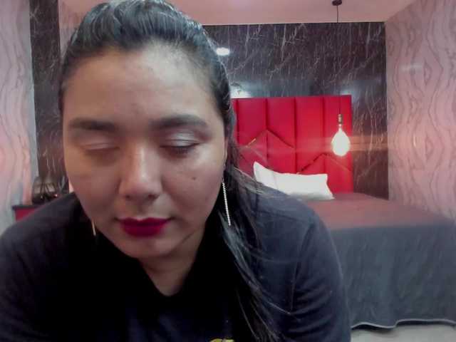 LatinaHoleQueen-1
