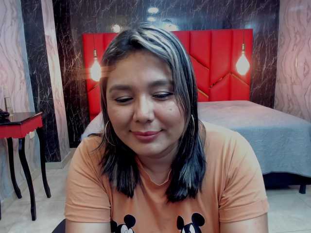 LatinaHoleQueen-1 live cam on UnifiedCams