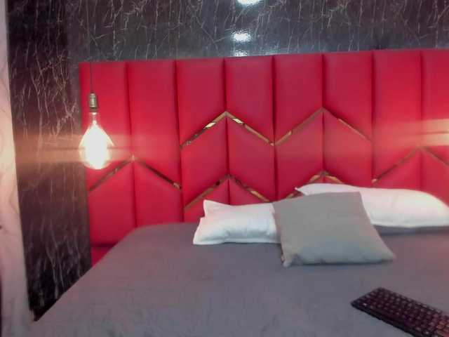 LatinaHoleQueen-1 live cam on BongaCams