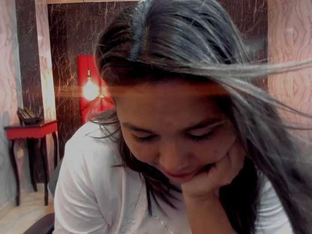 LatinaHoleQueen-1