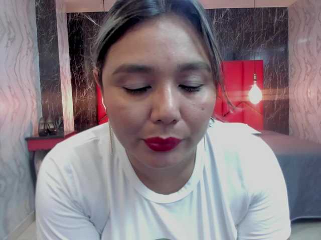 LatinaHoleQueen-1