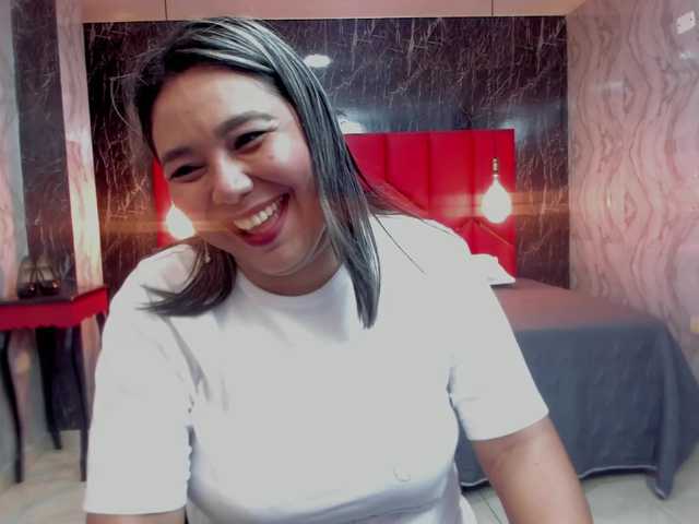 LatinaHoleQueen-1 live cam on BongaCams