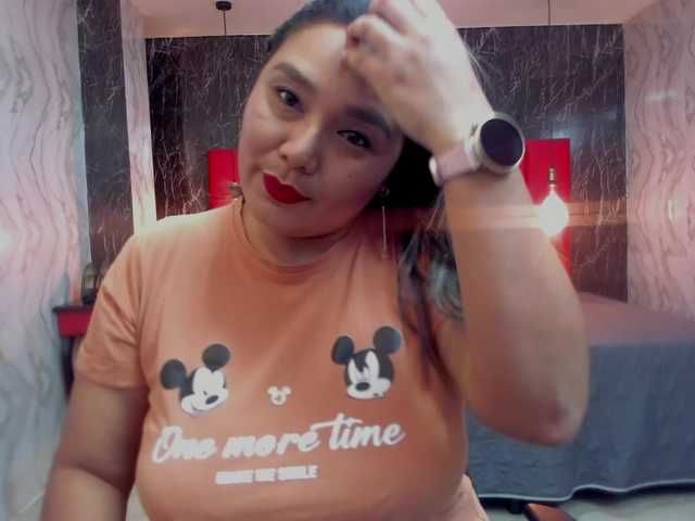 LatinaHoleQueen-1