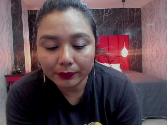 LatinaHoleQueen-1