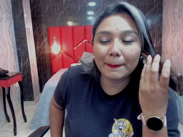LatinaHoleQueen-1