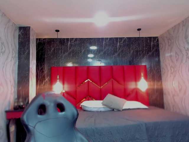 LatinaHoleQueen-1