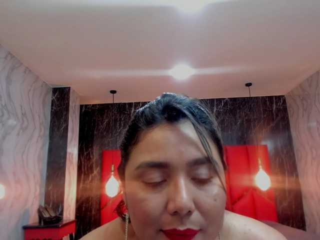 LatinaHoleQueen-1 live cam on BongaCams