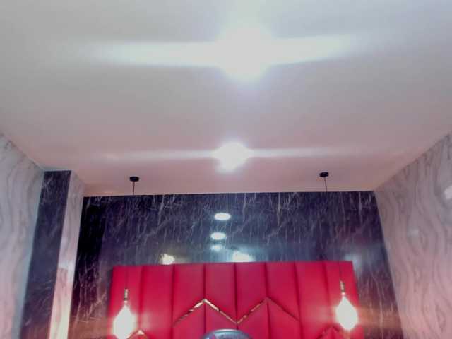 LatinaHoleQueen-1 live cam on BongaCams